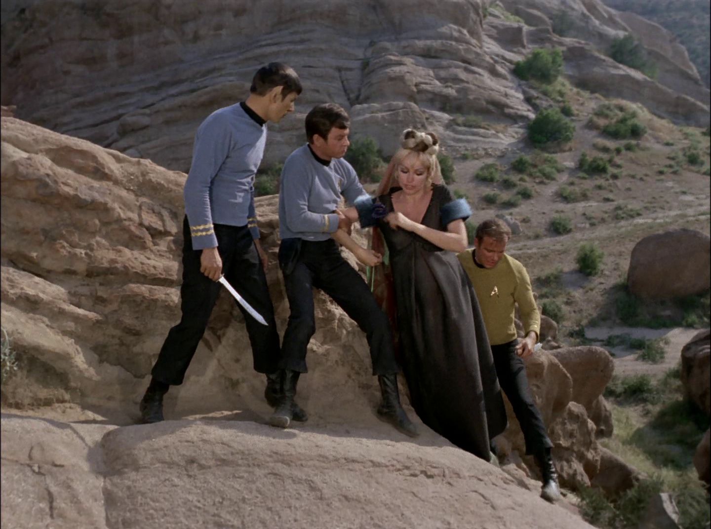 extant_StarTrek_2x11-FridaysChild_2144.jpg