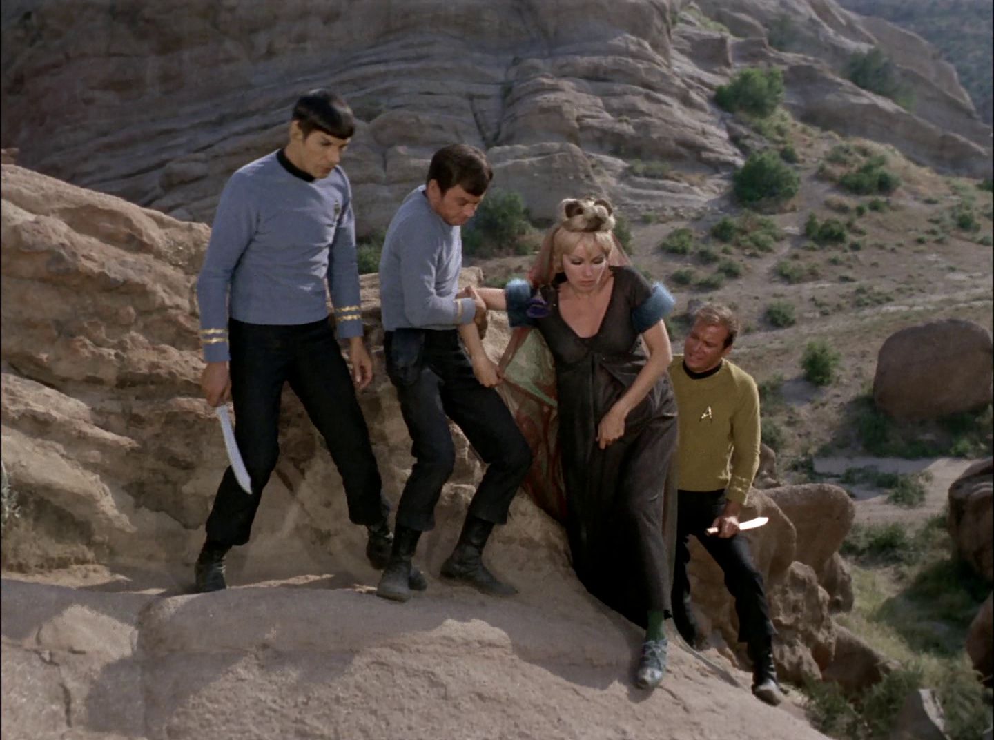 extant_StarTrek_2x11-FridaysChild_2148.jpg