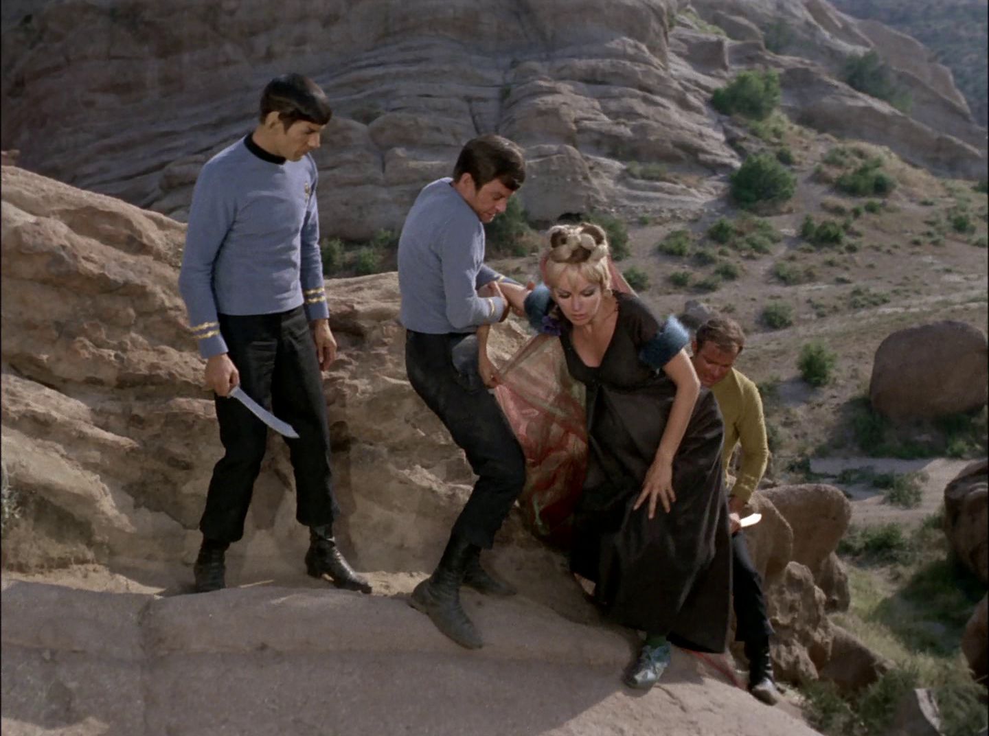 extant_StarTrek_2x11-FridaysChild_2149.jpg