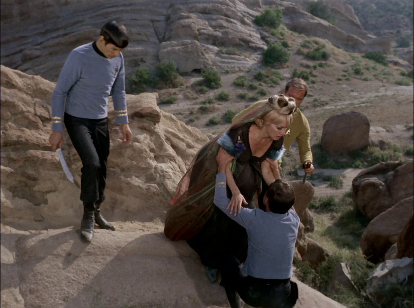 extant_StarTrek_2x11-FridaysChild_2152.jpg