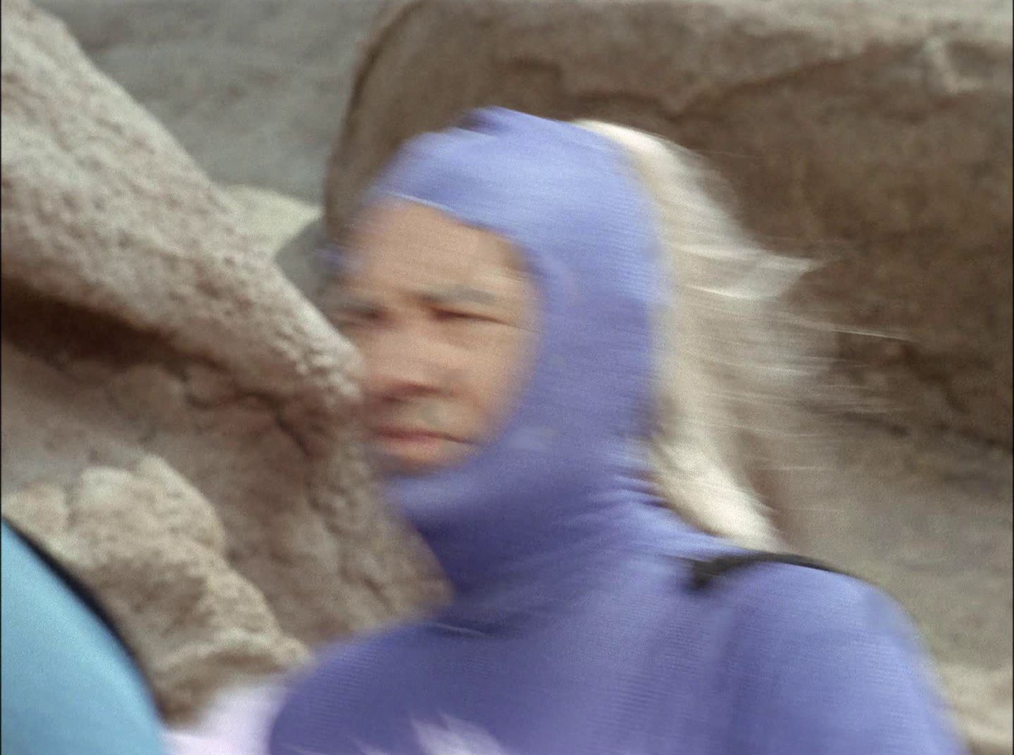 extant_StarTrek_2x11-FridaysChild_2162.jpg