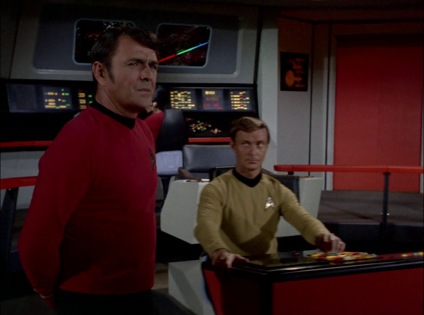 extant_StarTrek_2x11-FridaysChild_2199.jpg