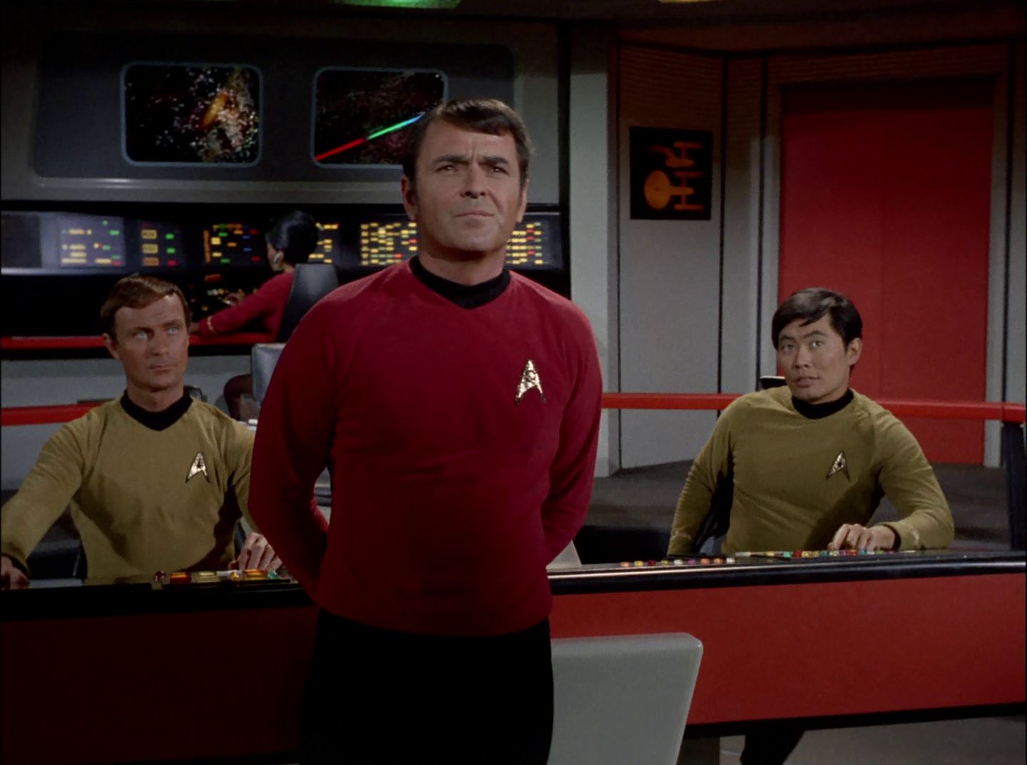 extant_StarTrek_2x11-FridaysChild_2203.jpg