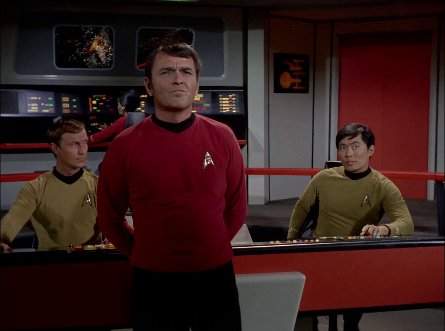 extant_StarTrek_2x11-FridaysChild_2204.jpg