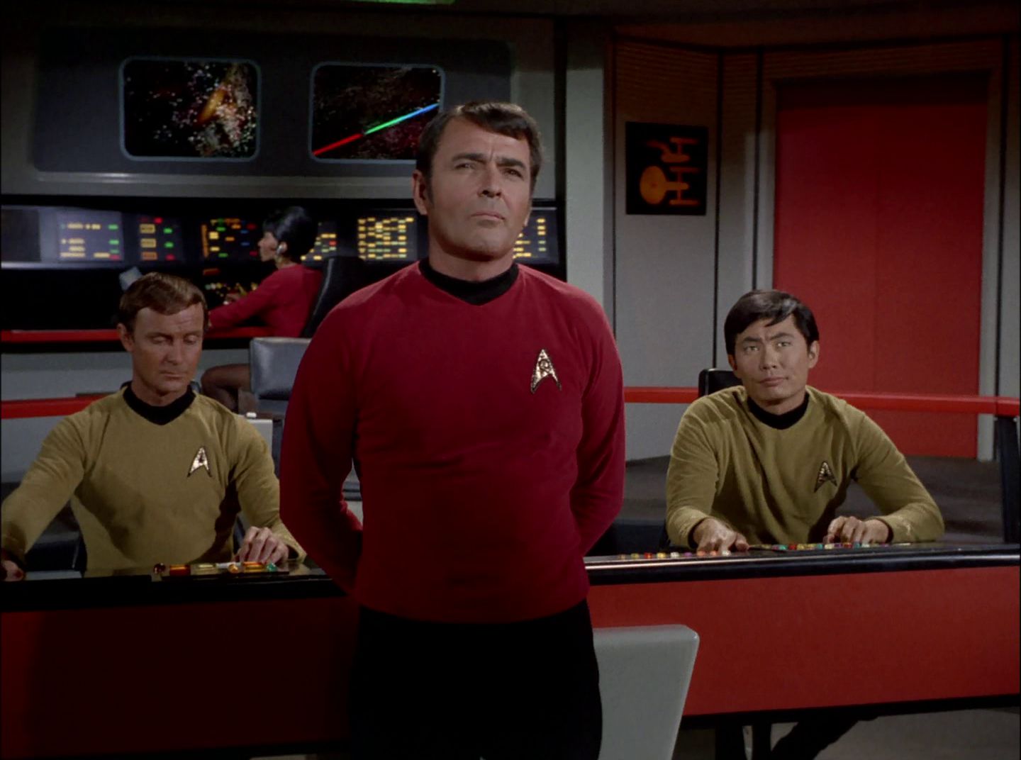 extant_StarTrek_2x11-FridaysChild_2207.jpg