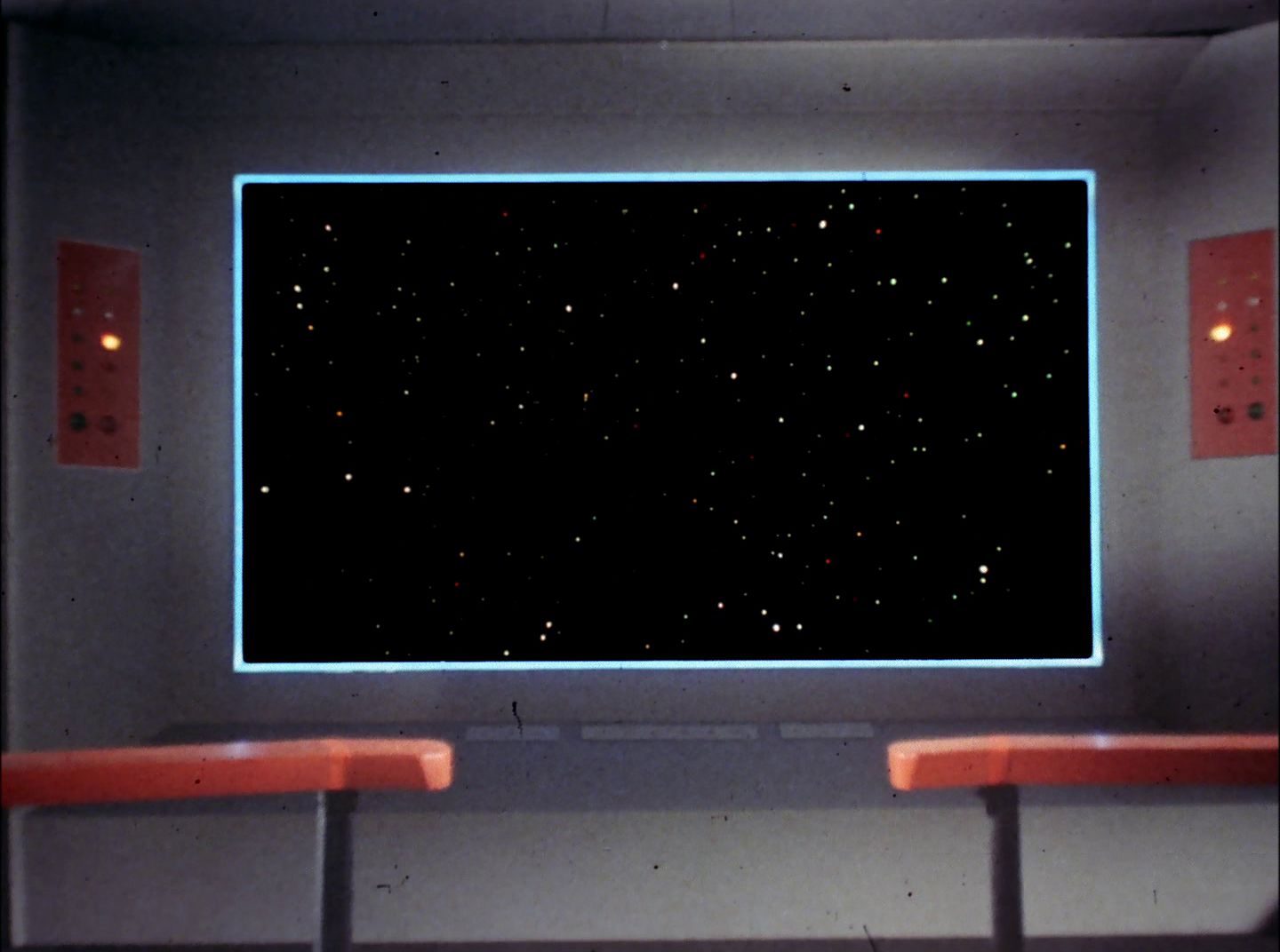 extant_StarTrek_2x11-FridaysChild_2210.jpg