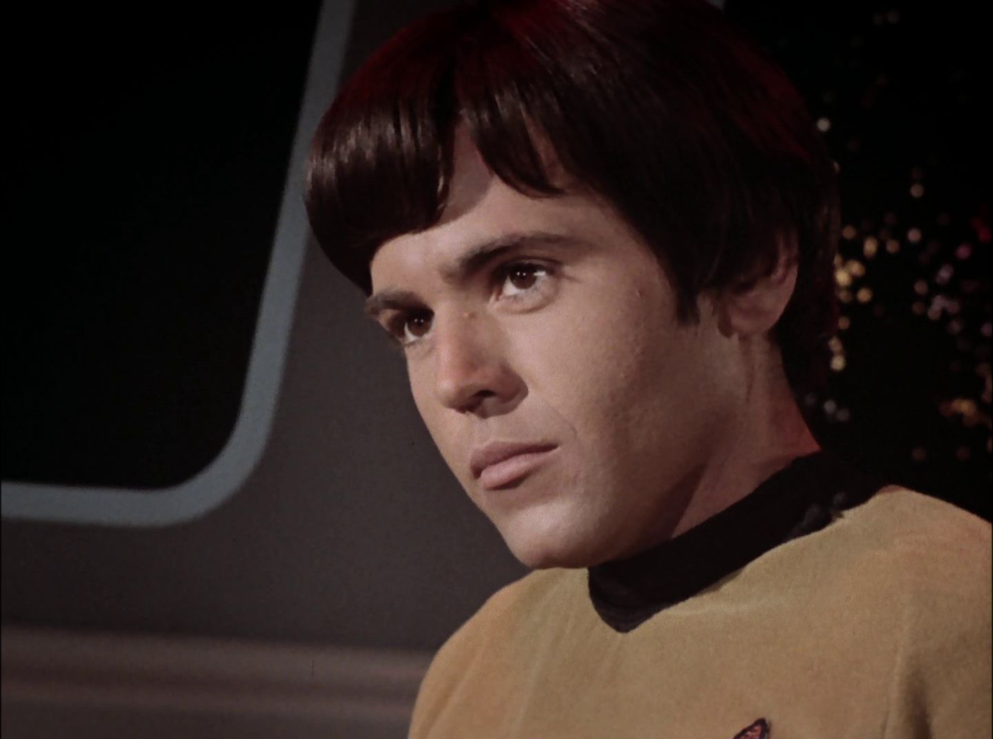 extant_StarTrek_2x11-FridaysChild_2232.jpg