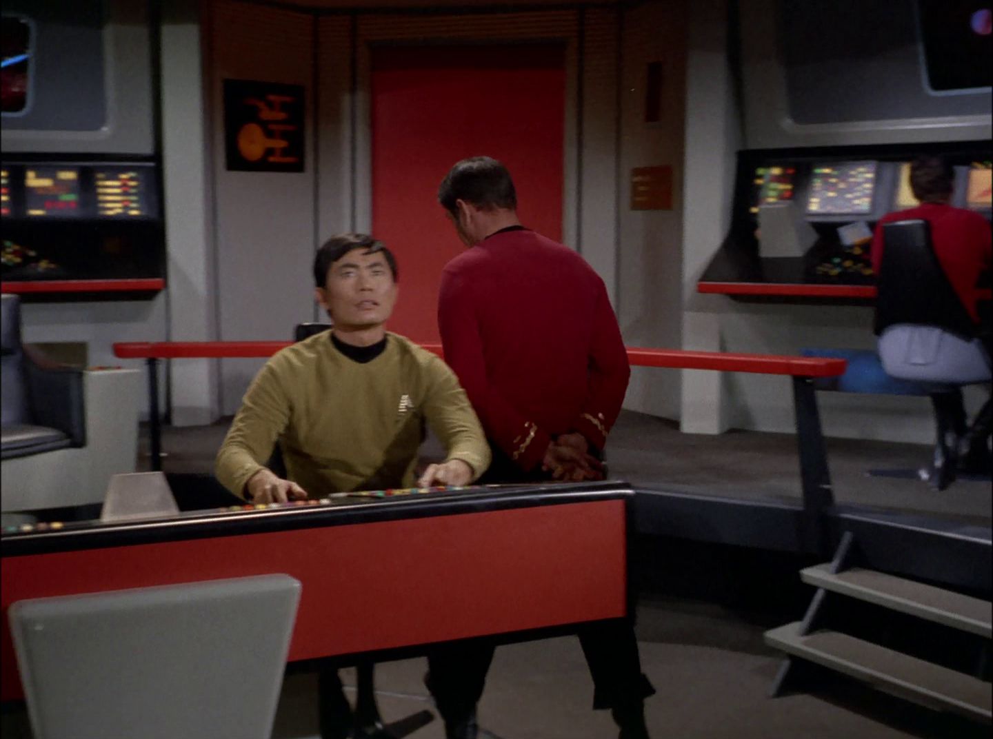 extant_StarTrek_2x11-FridaysChild_2268.jpg