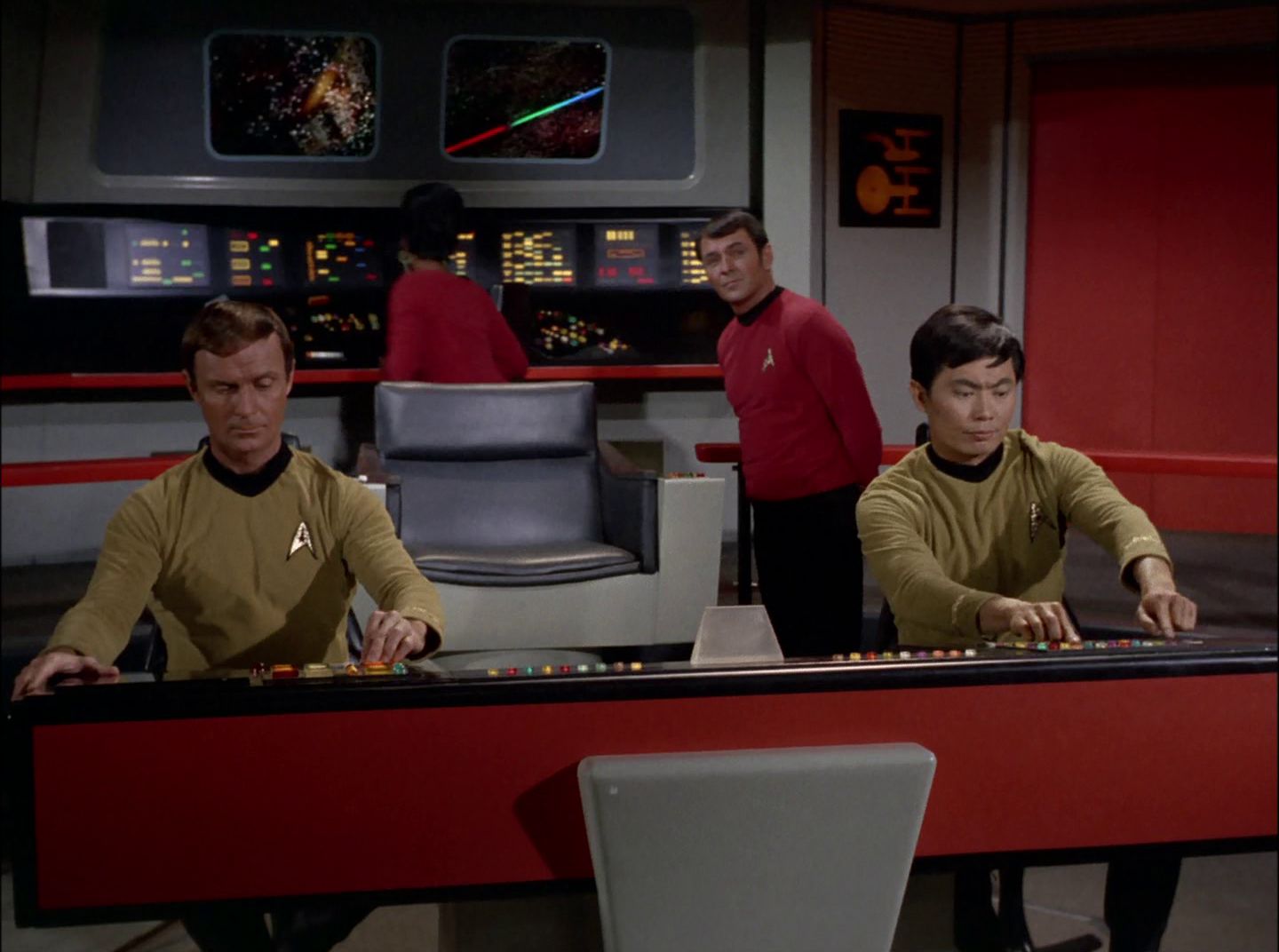 extant_StarTrek_2x11-FridaysChild_2284.jpg