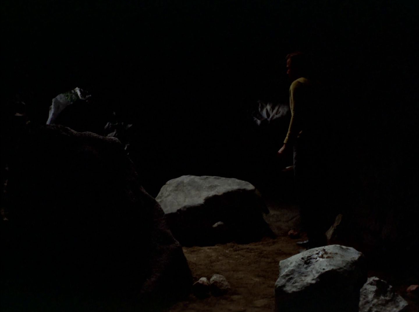 extant_StarTrek_2x11-FridaysChild_2298.jpg