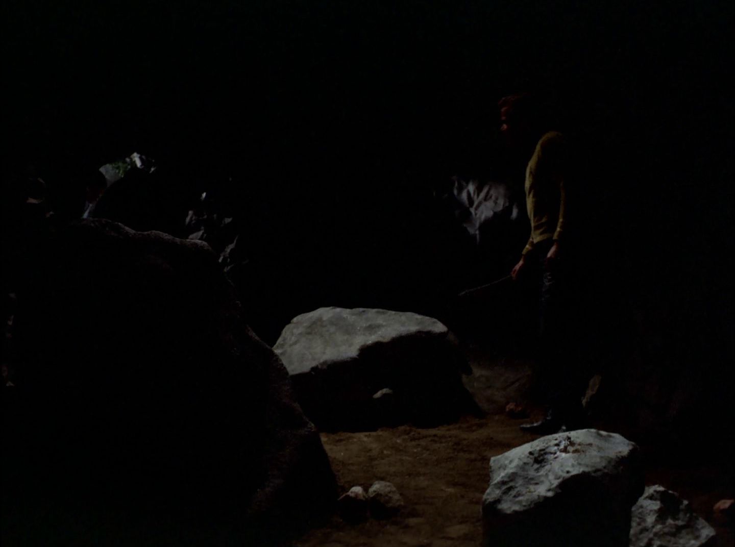 extant_StarTrek_2x11-FridaysChild_2299.jpg