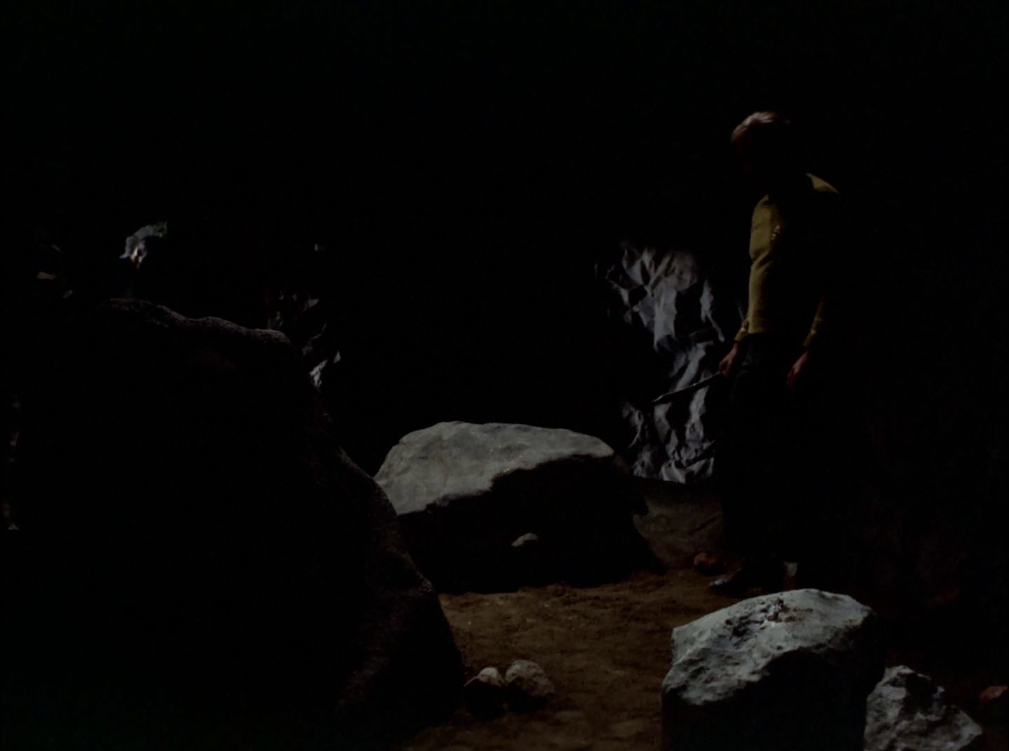 extant_StarTrek_2x11-FridaysChild_2300.jpg