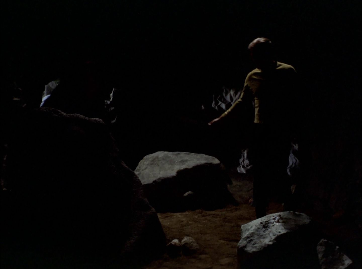 extant_StarTrek_2x11-FridaysChild_2301.jpg