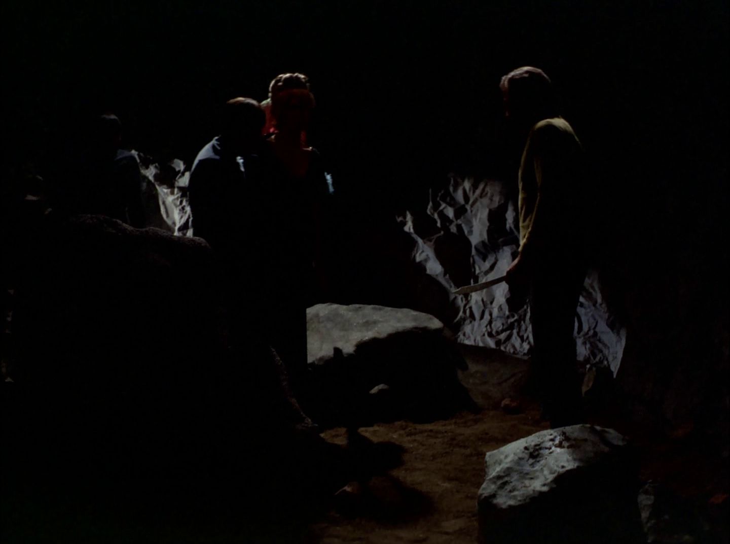 extant_StarTrek_2x11-FridaysChild_2306.jpg