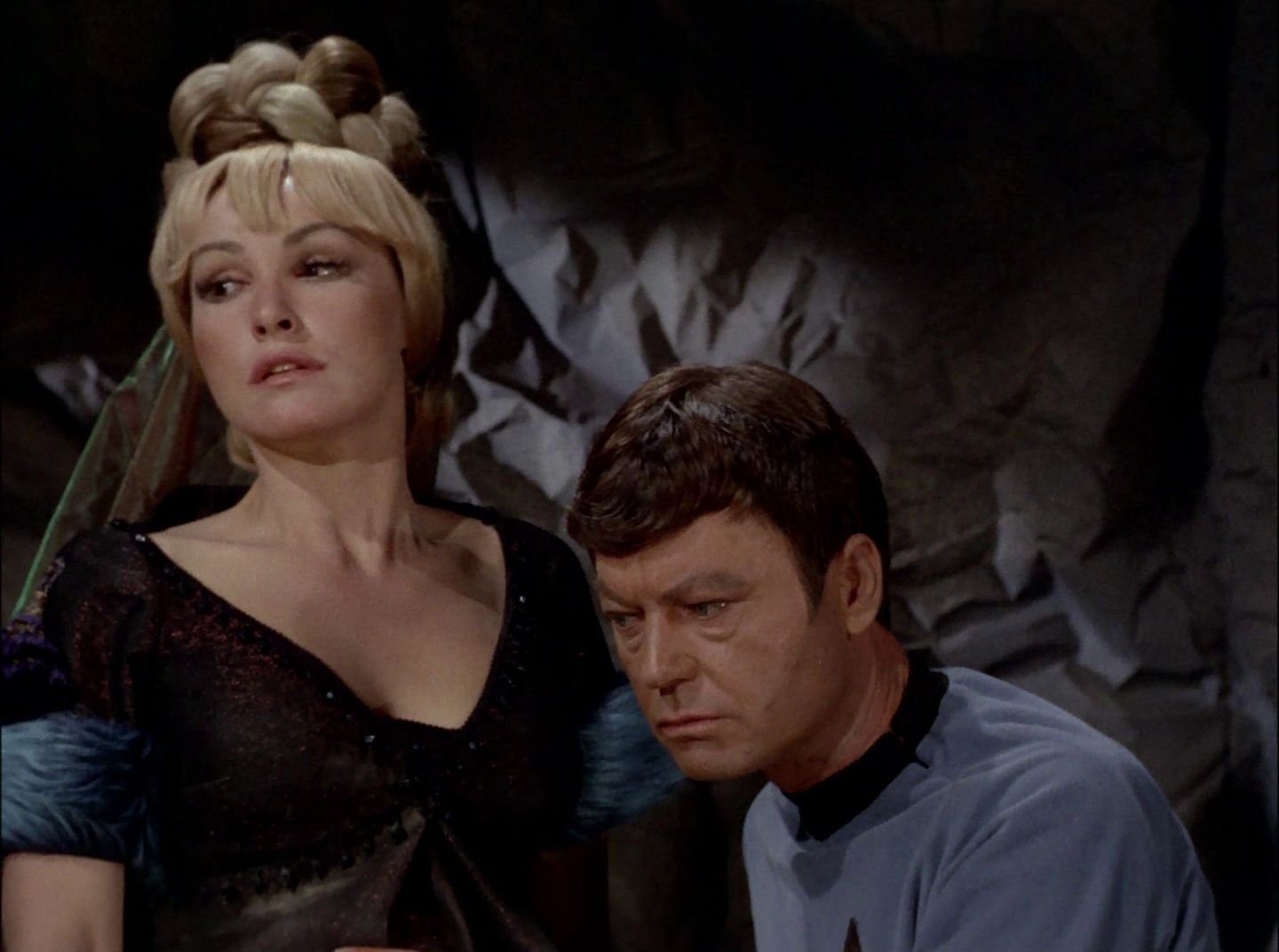 extant_StarTrek_2x11-FridaysChild_2367.jpg