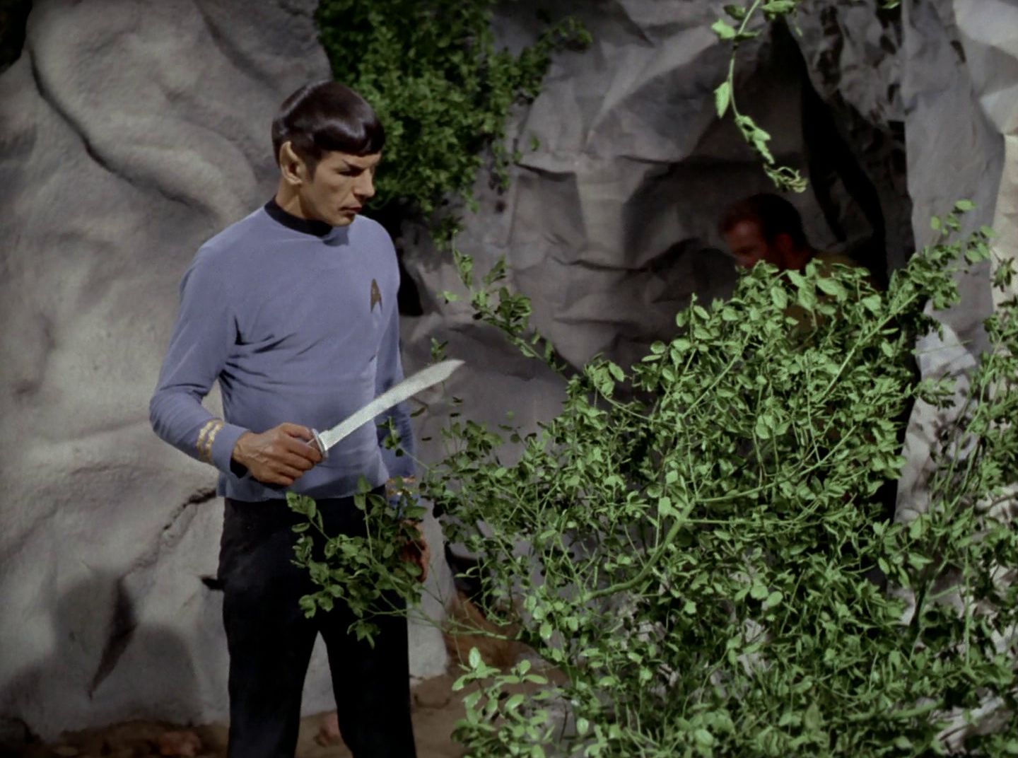 extant_StarTrek_2x11-FridaysChild_2380.jpg