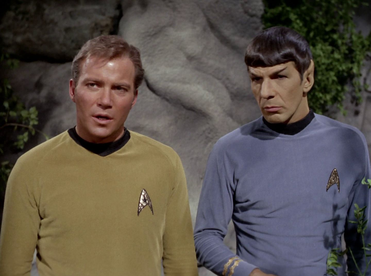 extant_StarTrek_2x11-FridaysChild_2391.jpg