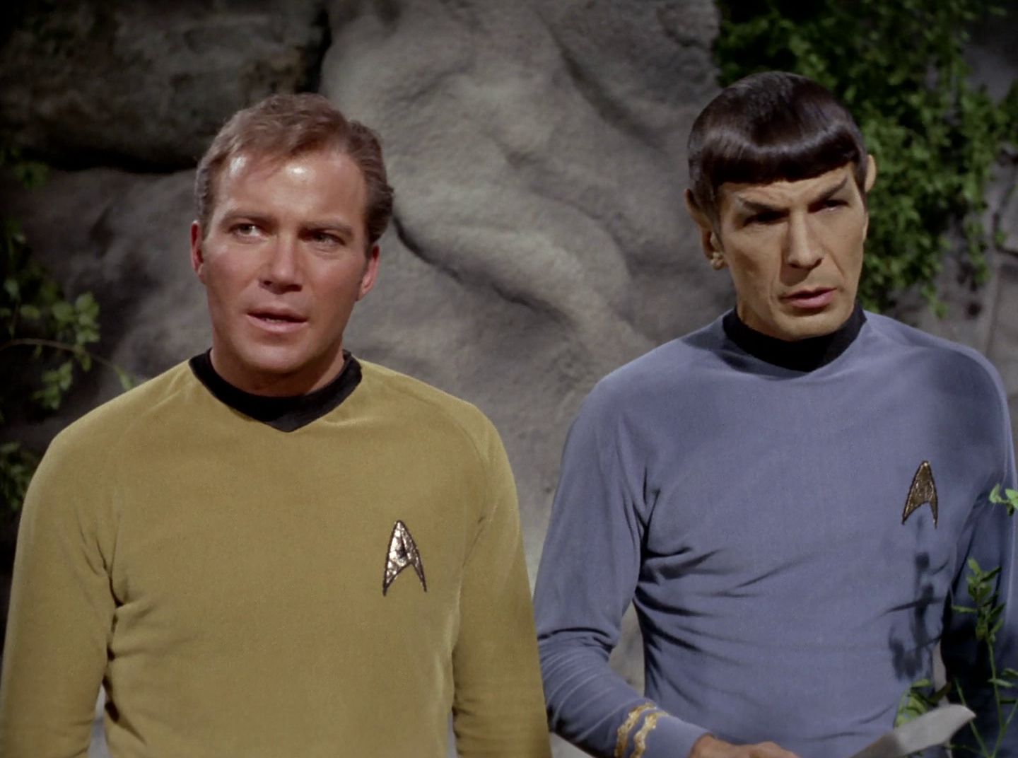 extant_StarTrek_2x11-FridaysChild_2392.jpg