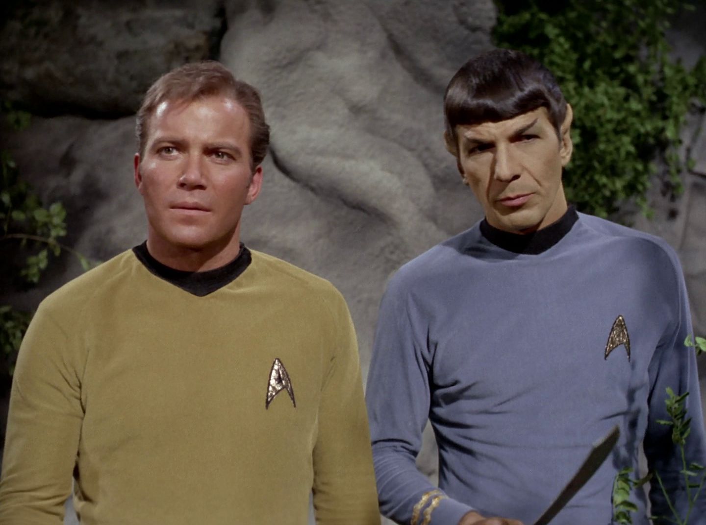 extant_StarTrek_2x11-FridaysChild_2396.jpg