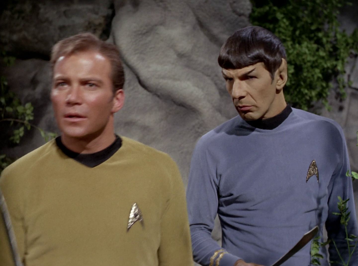 extant_StarTrek_2x11-FridaysChild_2399.jpg