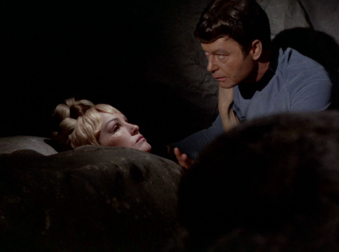 extant_StarTrek_2x11-FridaysChild_2430.jpg