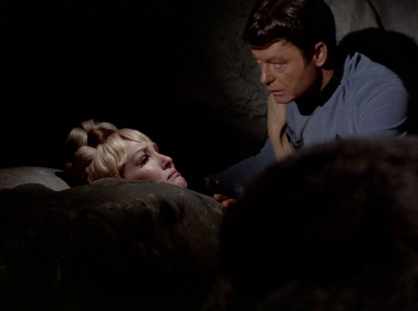 extant_StarTrek_2x11-FridaysChild_2431.jpg