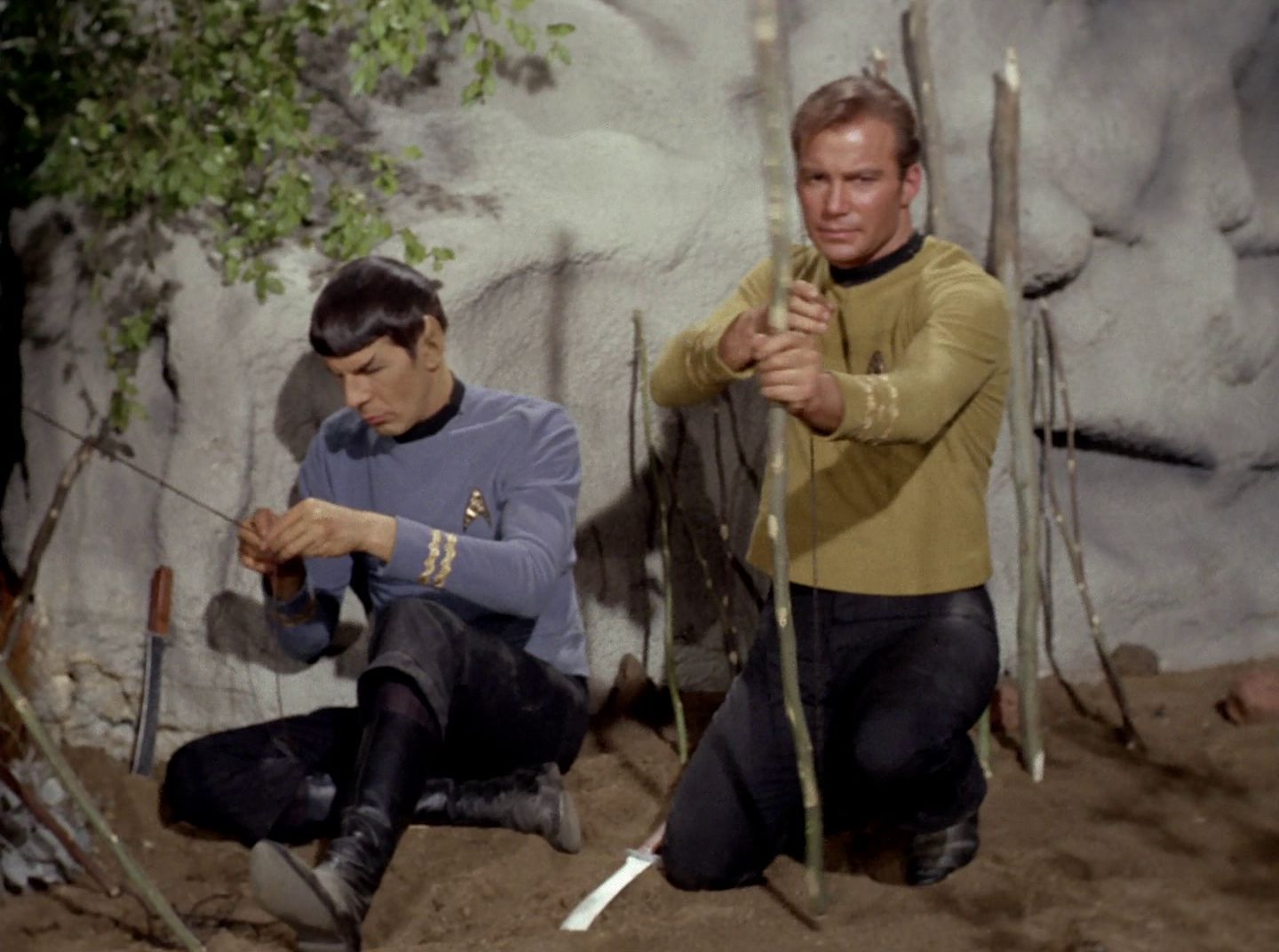 extant_StarTrek_2x11-FridaysChild_2521.jpg