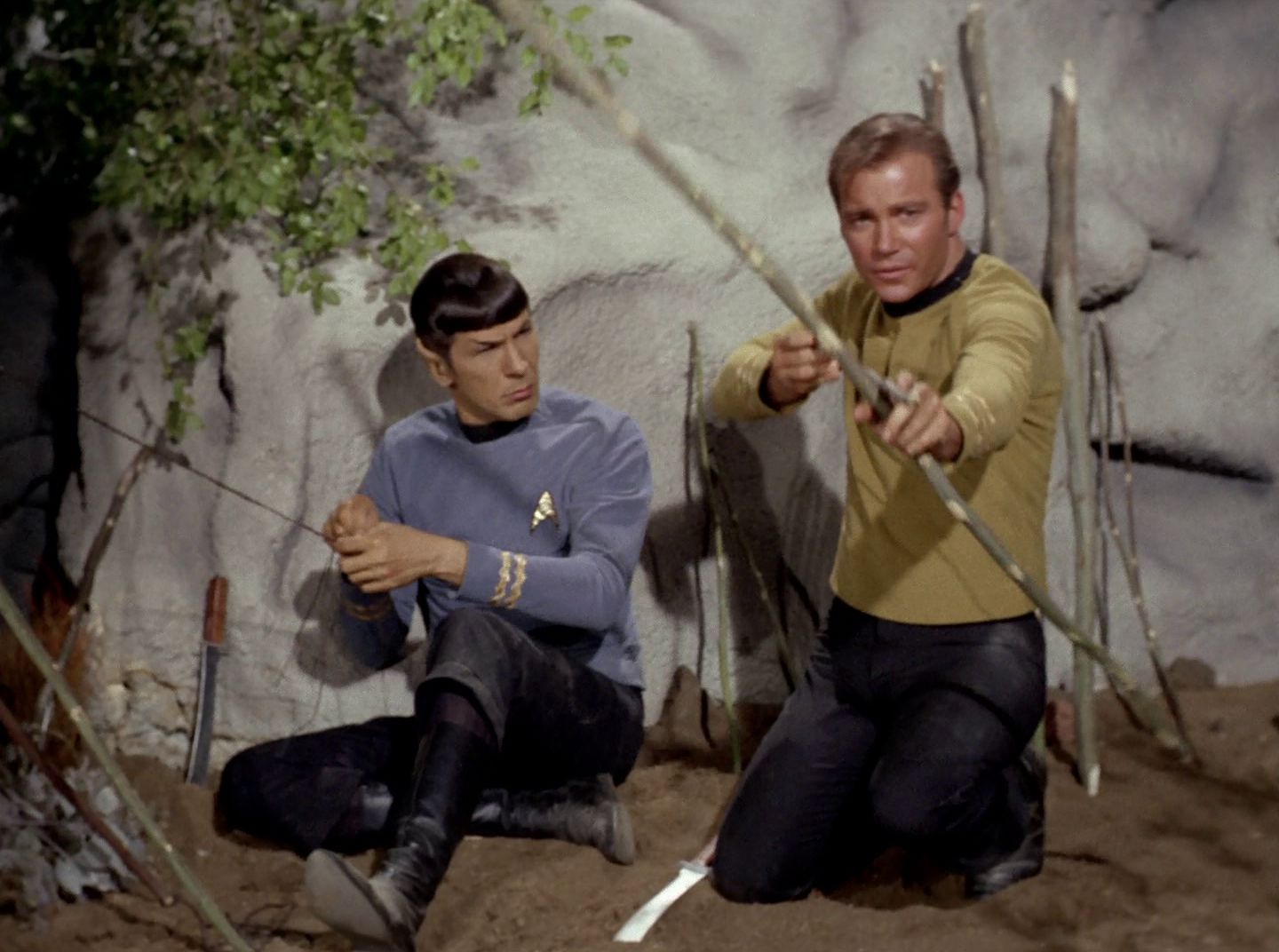 extant_StarTrek_2x11-FridaysChild_2551.jpg