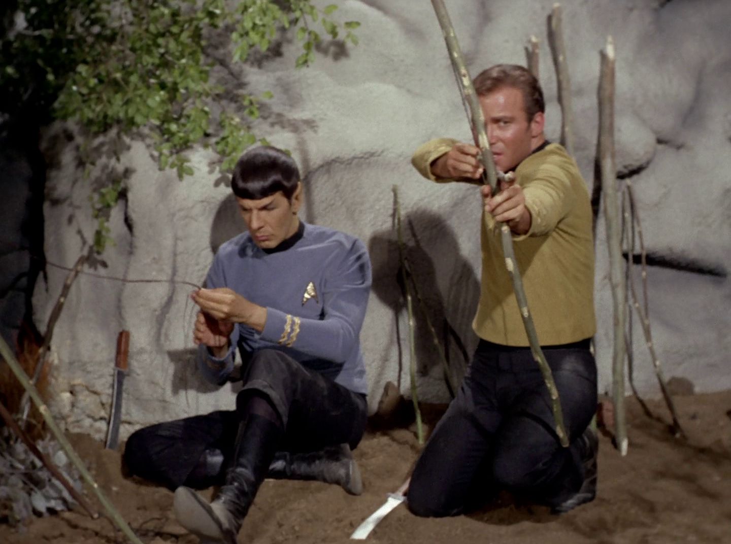 extant_StarTrek_2x11-FridaysChild_2552.jpg