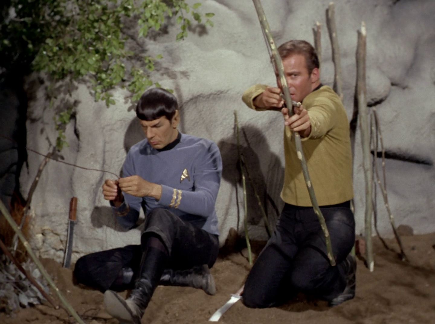 extant_StarTrek_2x11-FridaysChild_2553.jpg