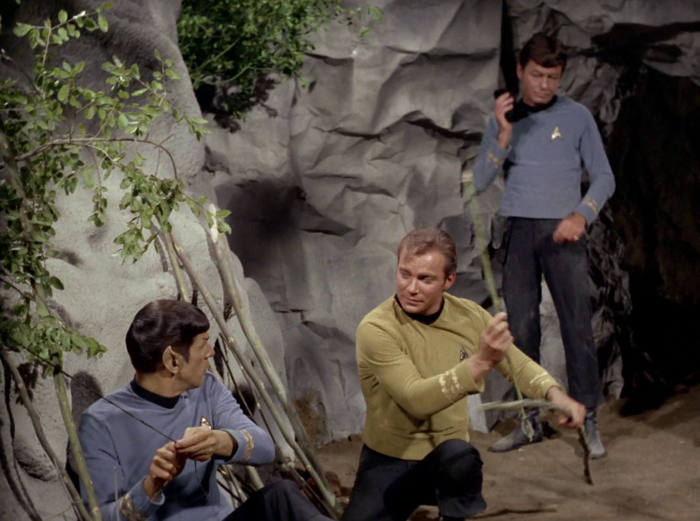 extant_StarTrek_2x11-FridaysChild_2566.jpg