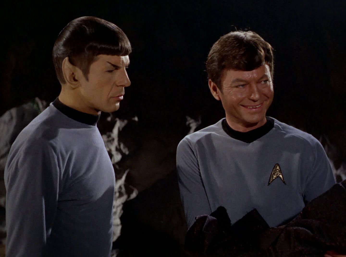 extant_StarTrek_2x11-FridaysChild_2594.jpg