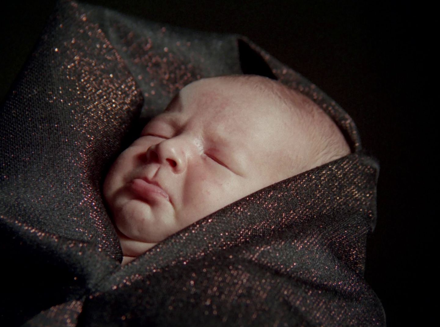 extant_StarTrek_2x11-FridaysChild_2608.jpg