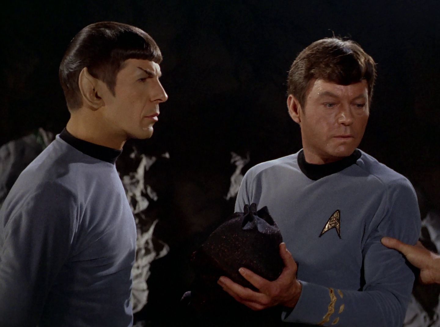 extant_StarTrek_2x11-FridaysChild_2621.jpg