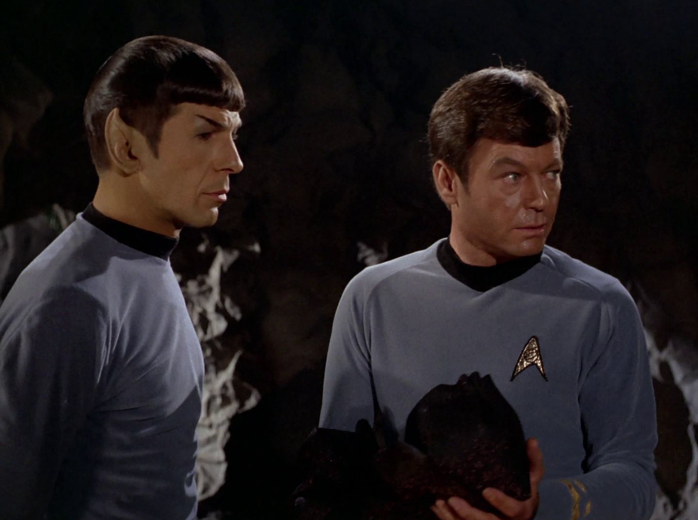 extant_StarTrek_2x11-FridaysChild_2633.jpg