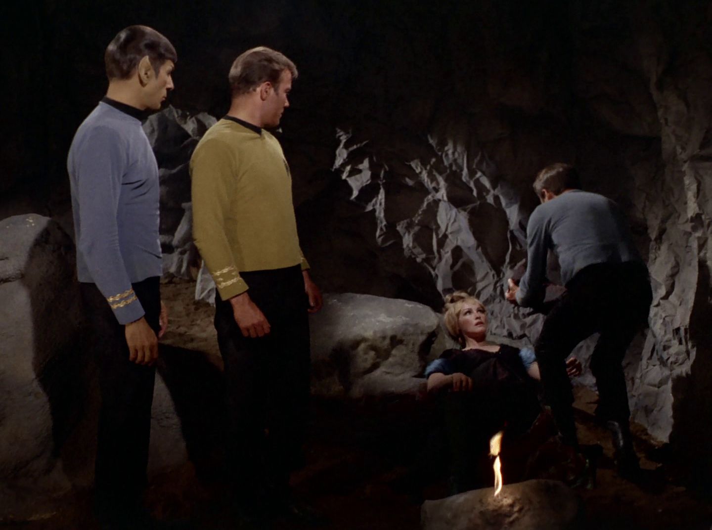 extant_StarTrek_2x11-FridaysChild_2638.jpg