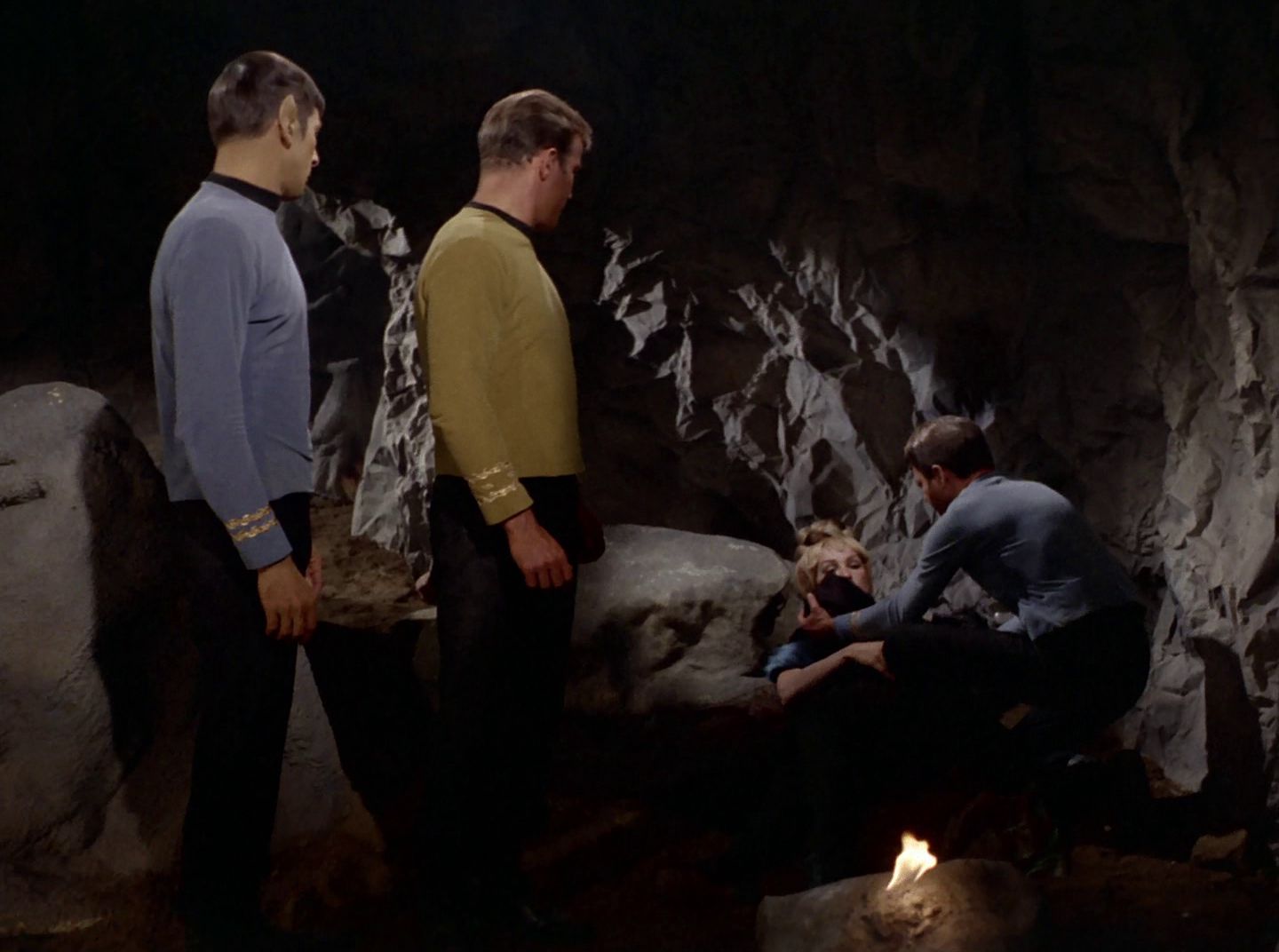 extant_StarTrek_2x11-FridaysChild_2641.jpg
