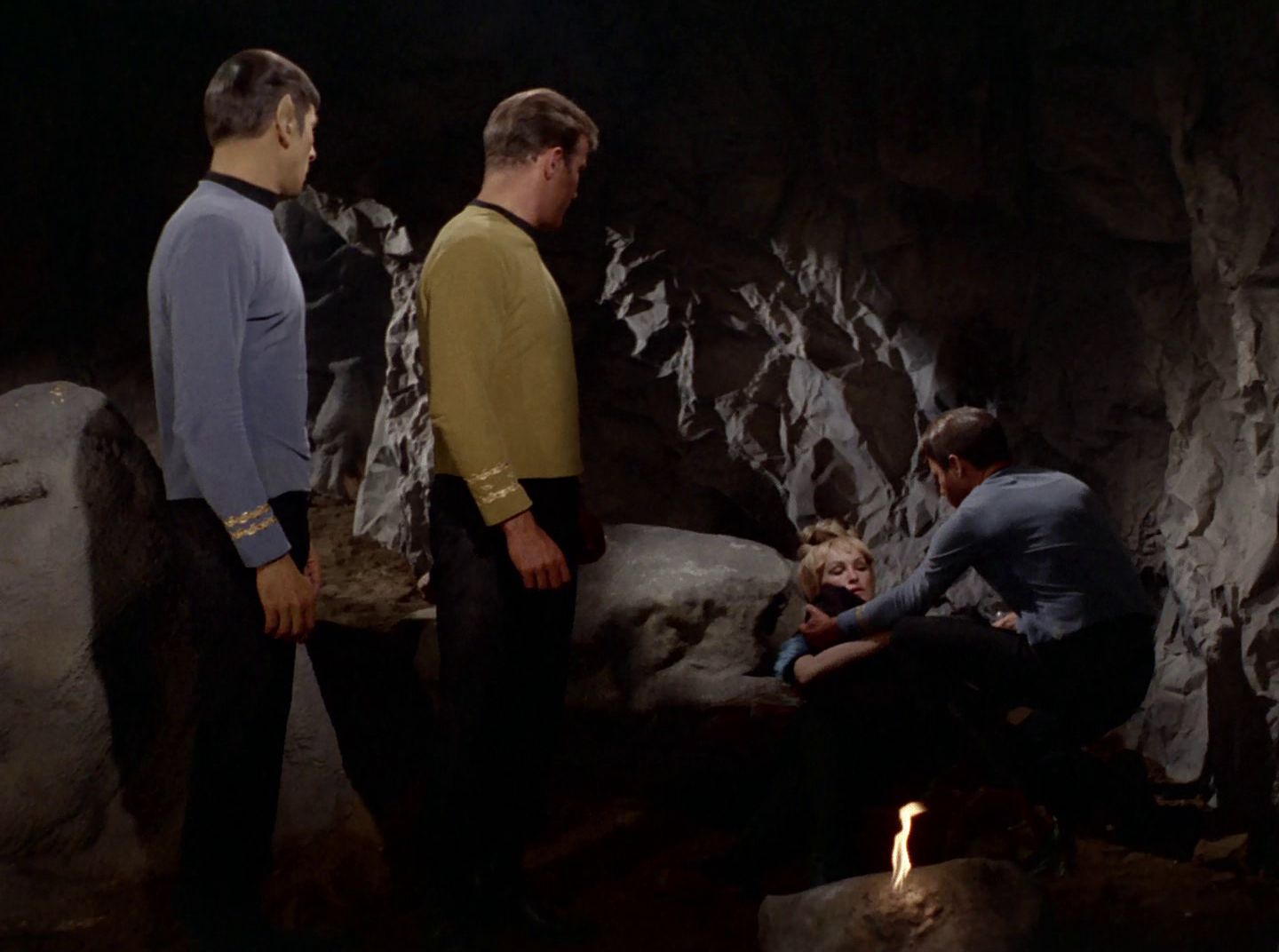 extant_StarTrek_2x11-FridaysChild_2643.jpg