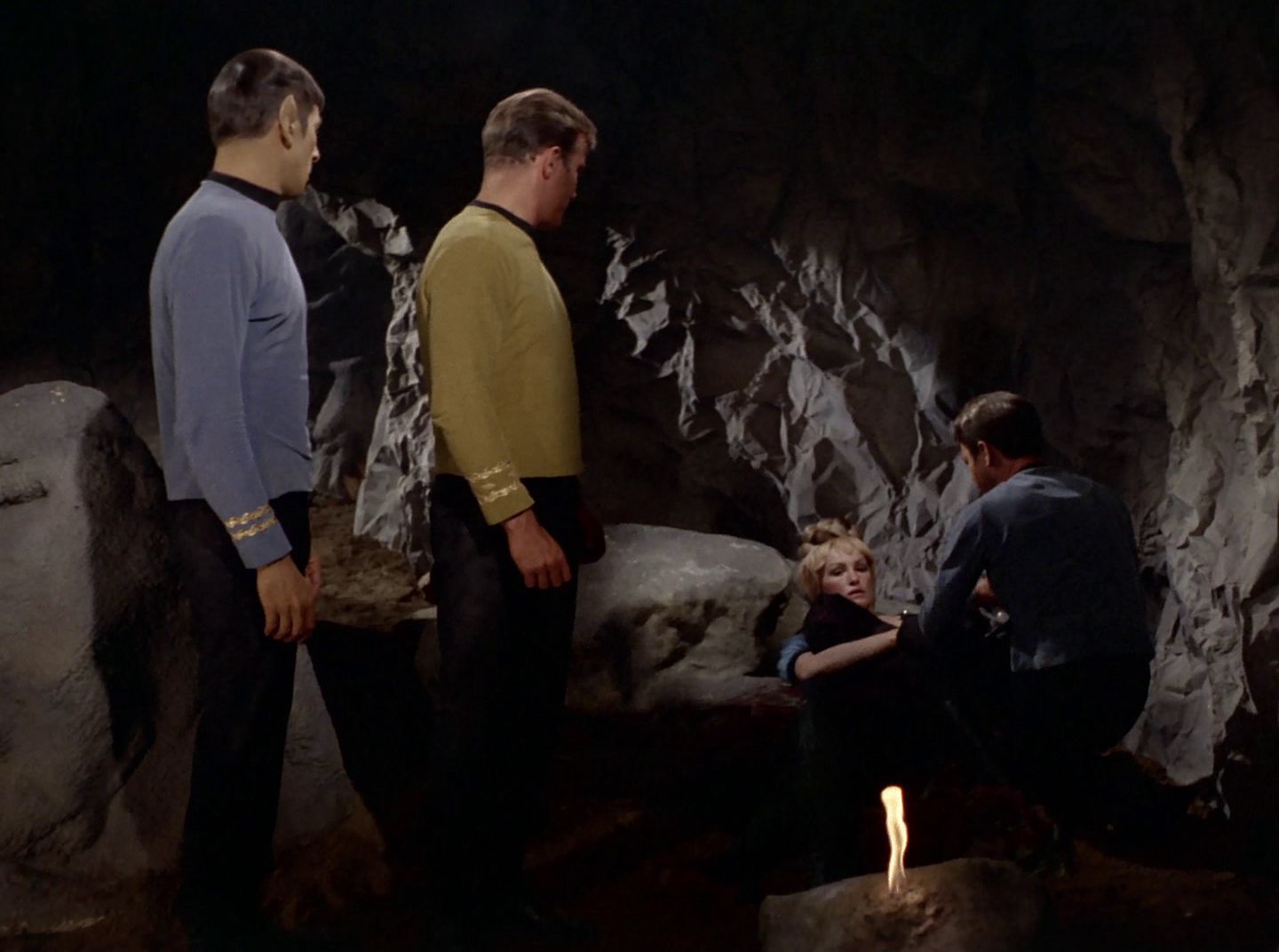 extant_StarTrek_2x11-FridaysChild_2645.jpg
