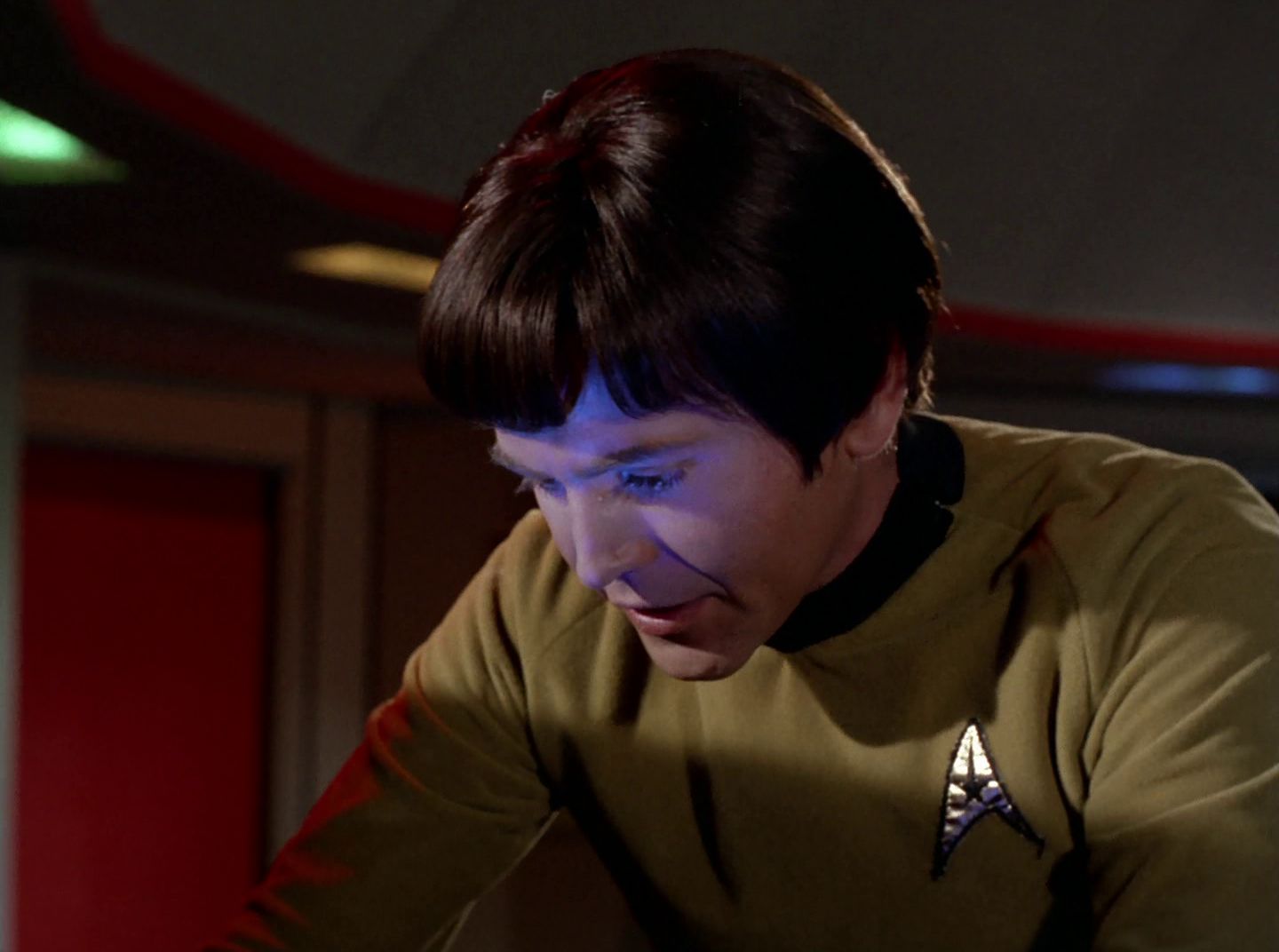 extant_StarTrek_2x11-FridaysChild_2664.jpg