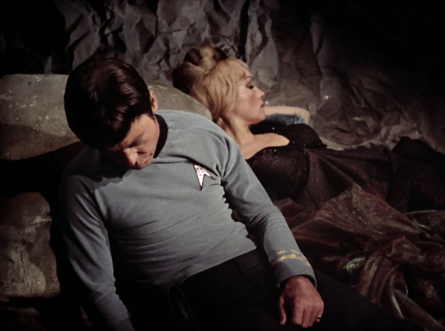 extant_StarTrek_2x11-FridaysChild_2729.jpg