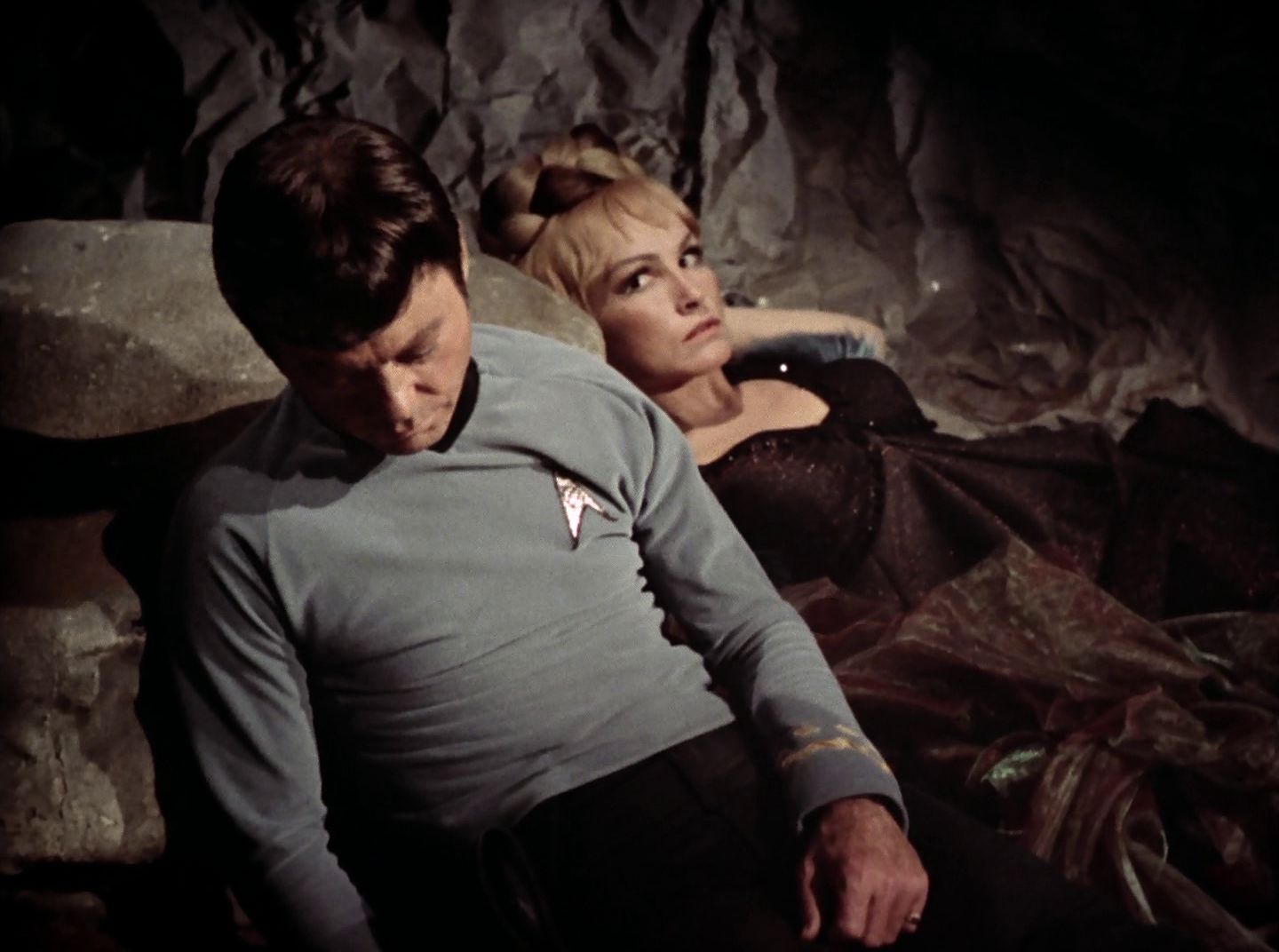 extant_StarTrek_2x11-FridaysChild_2735.jpg