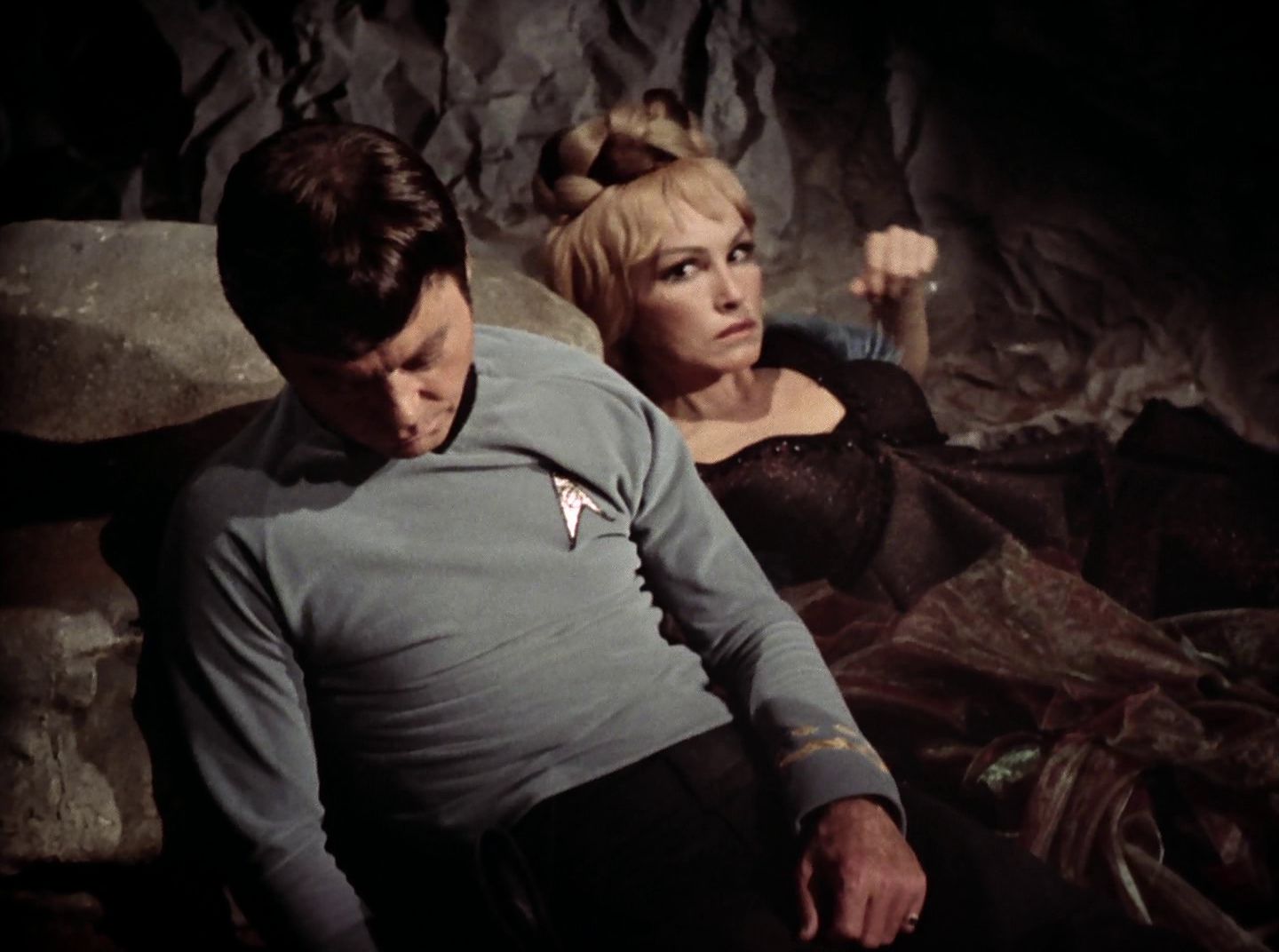 extant_StarTrek_2x11-FridaysChild_2738.jpg