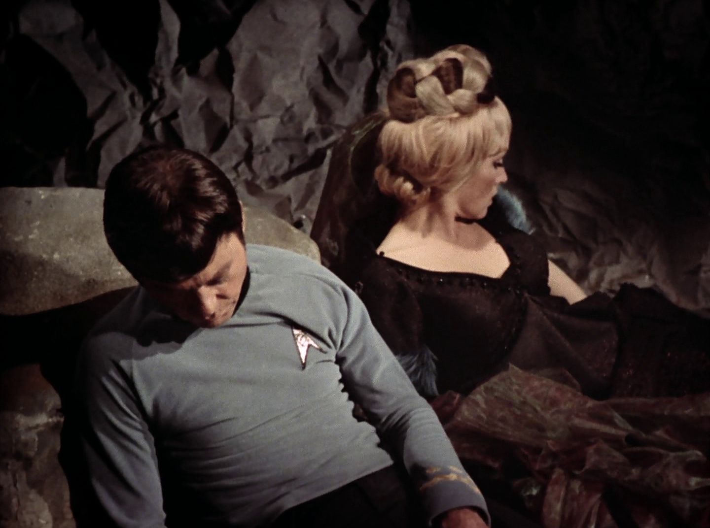 extant_StarTrek_2x11-FridaysChild_2742.jpg