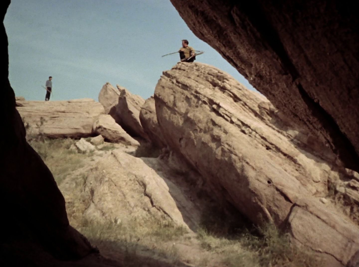 extant_StarTrek_2x11-FridaysChild_2773.jpg
