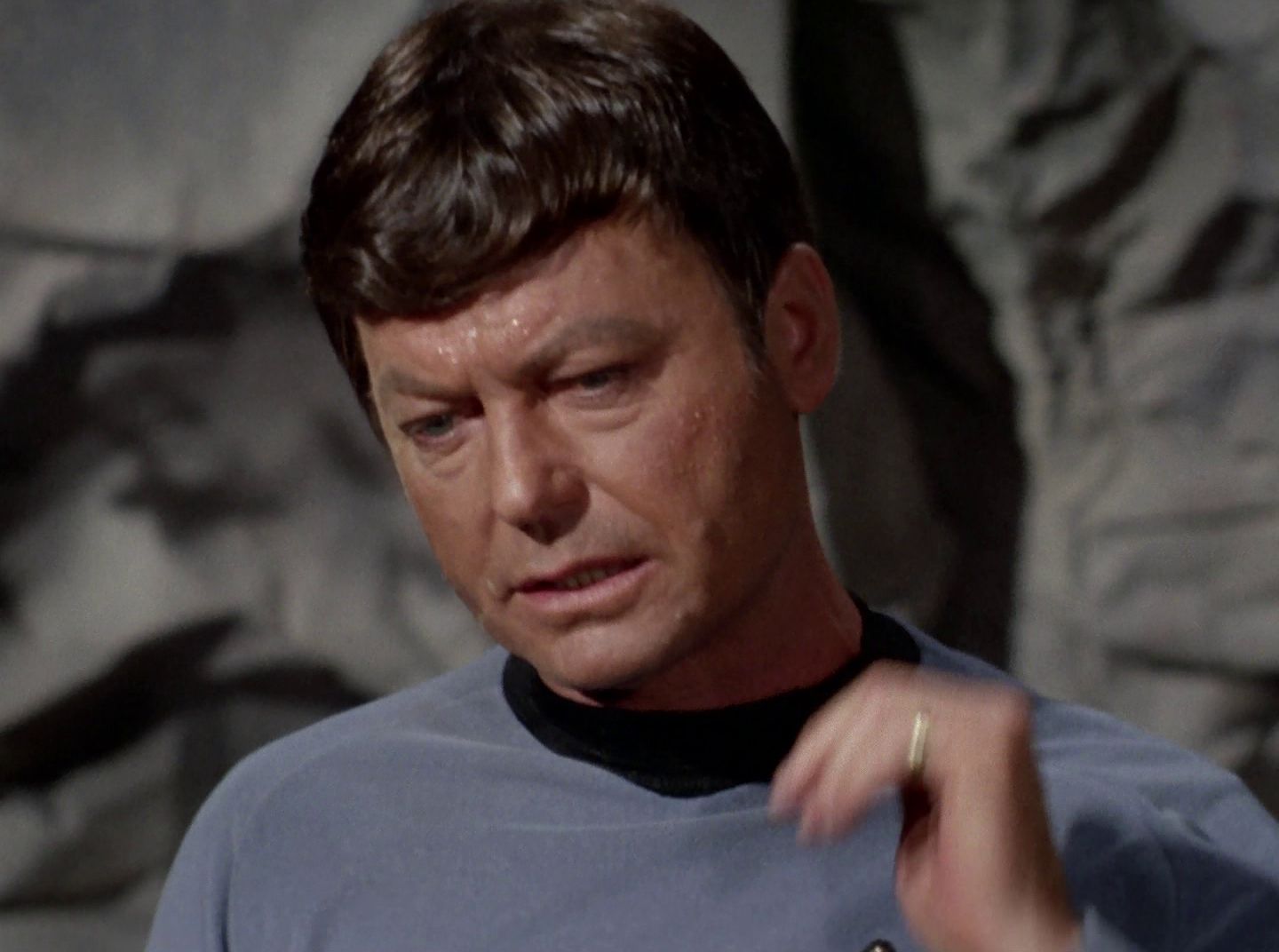 extant_StarTrek_2x11-FridaysChild_2801.jpg