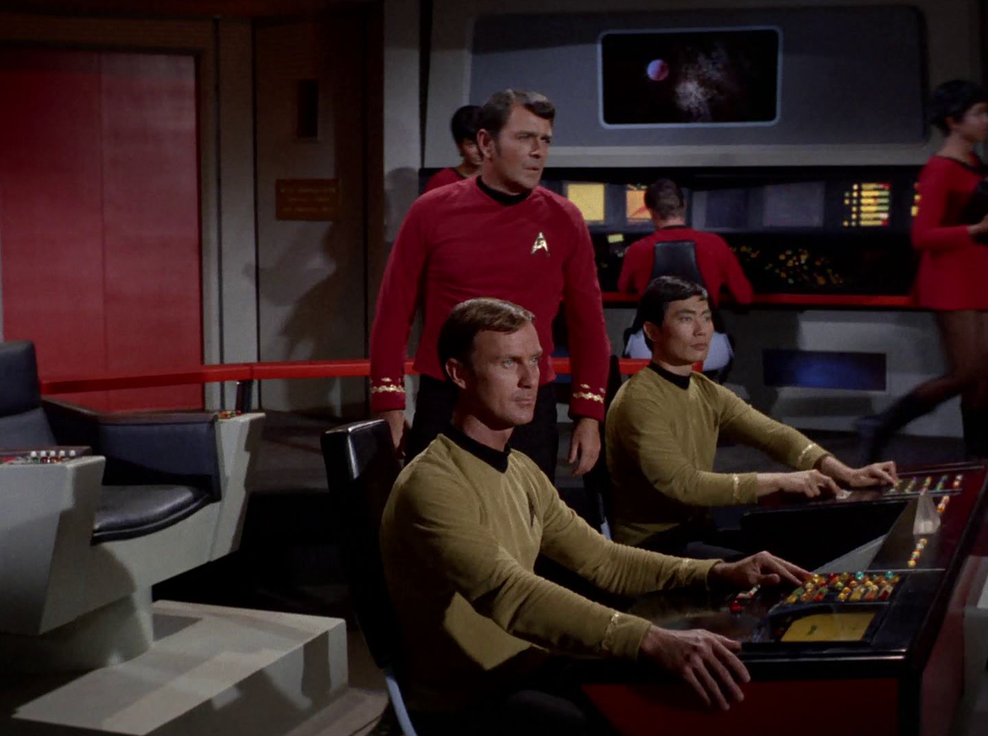 extant_StarTrek_2x11-FridaysChild_2840.jpg