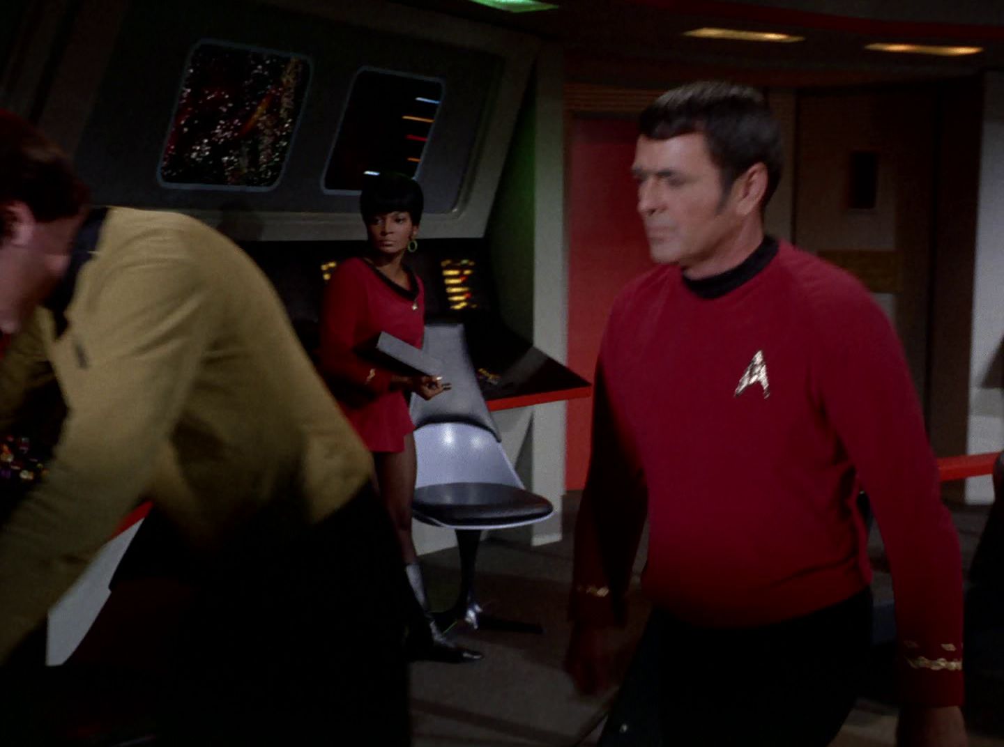 extant_StarTrek_2x11-FridaysChild_2854.jpg