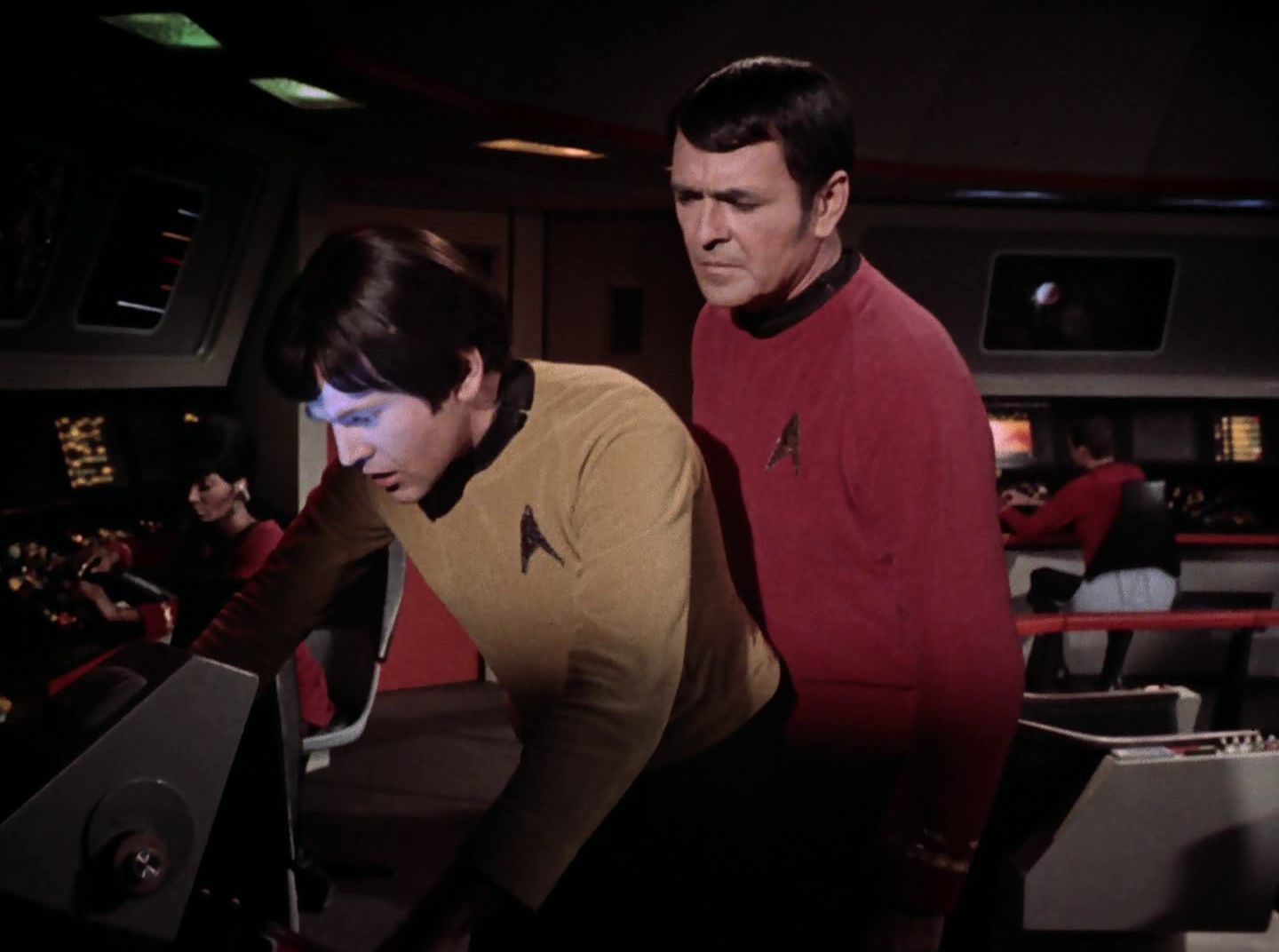 extant_StarTrek_2x11-FridaysChild_2870.jpg