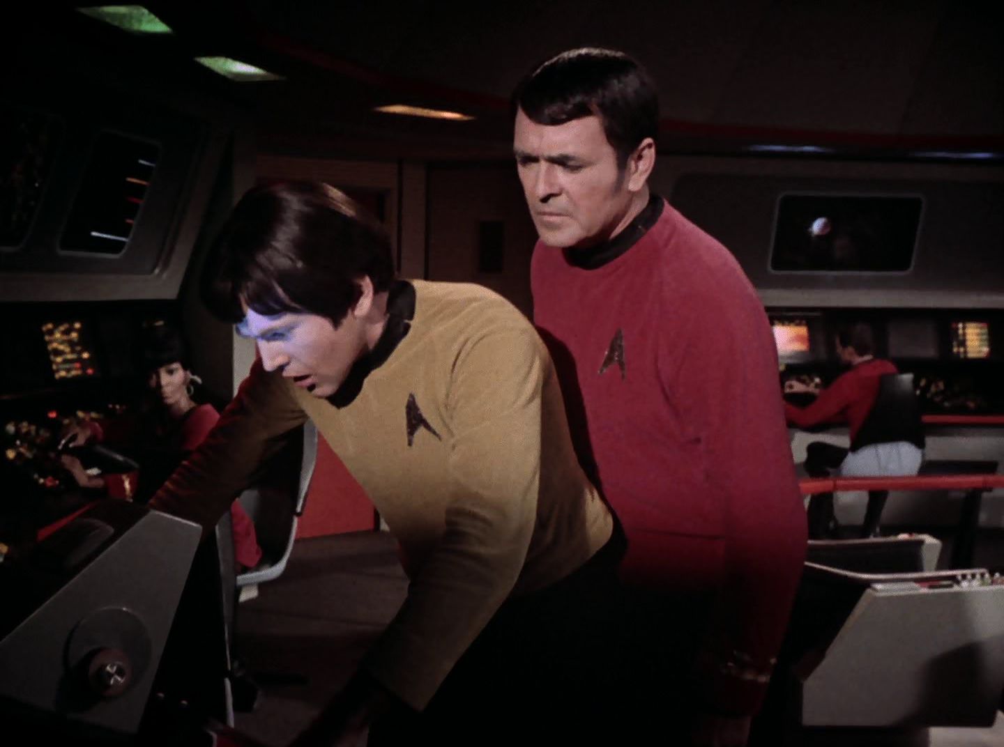 extant_StarTrek_2x11-FridaysChild_2874.jpg